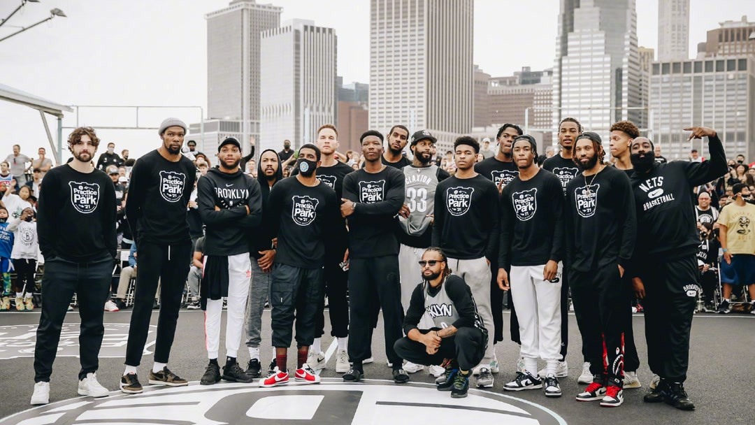 相比之下 相比之下