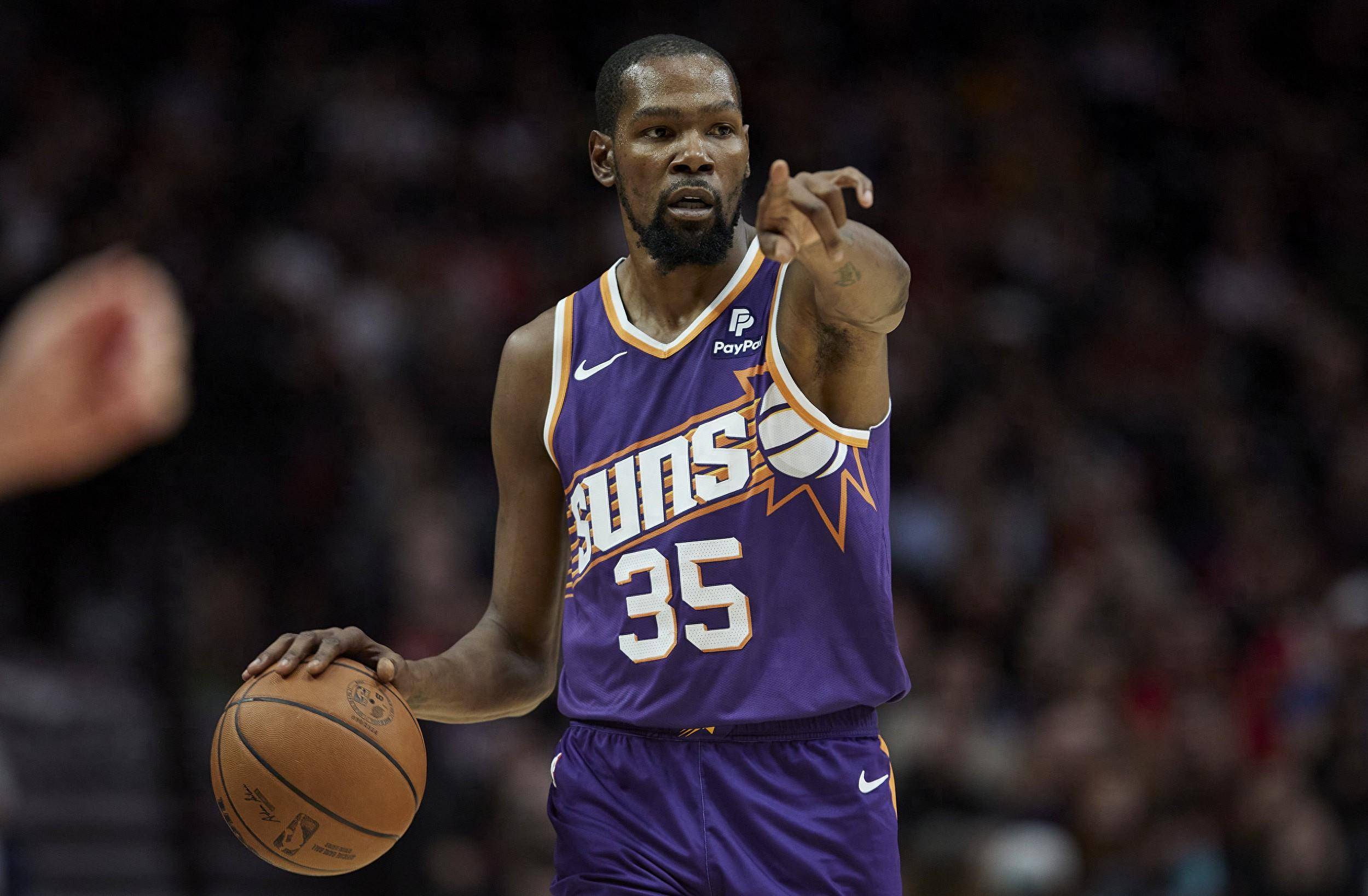 一名高中捕 一名高中捕